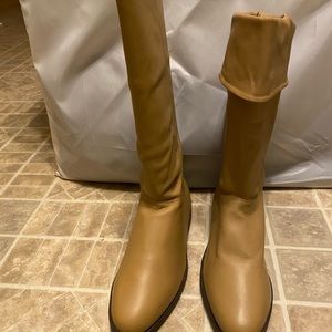 L. J. Simone Tan Boots Sz 7 M NWOB😊😊